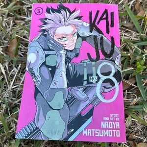 Naoya Matsumoto
Kaiju No. 8, Vol. 5‎ (5) Anime comic book